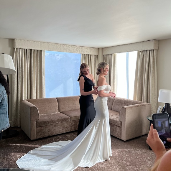 Adam Zohar wedding gown - Picture 10 of 10